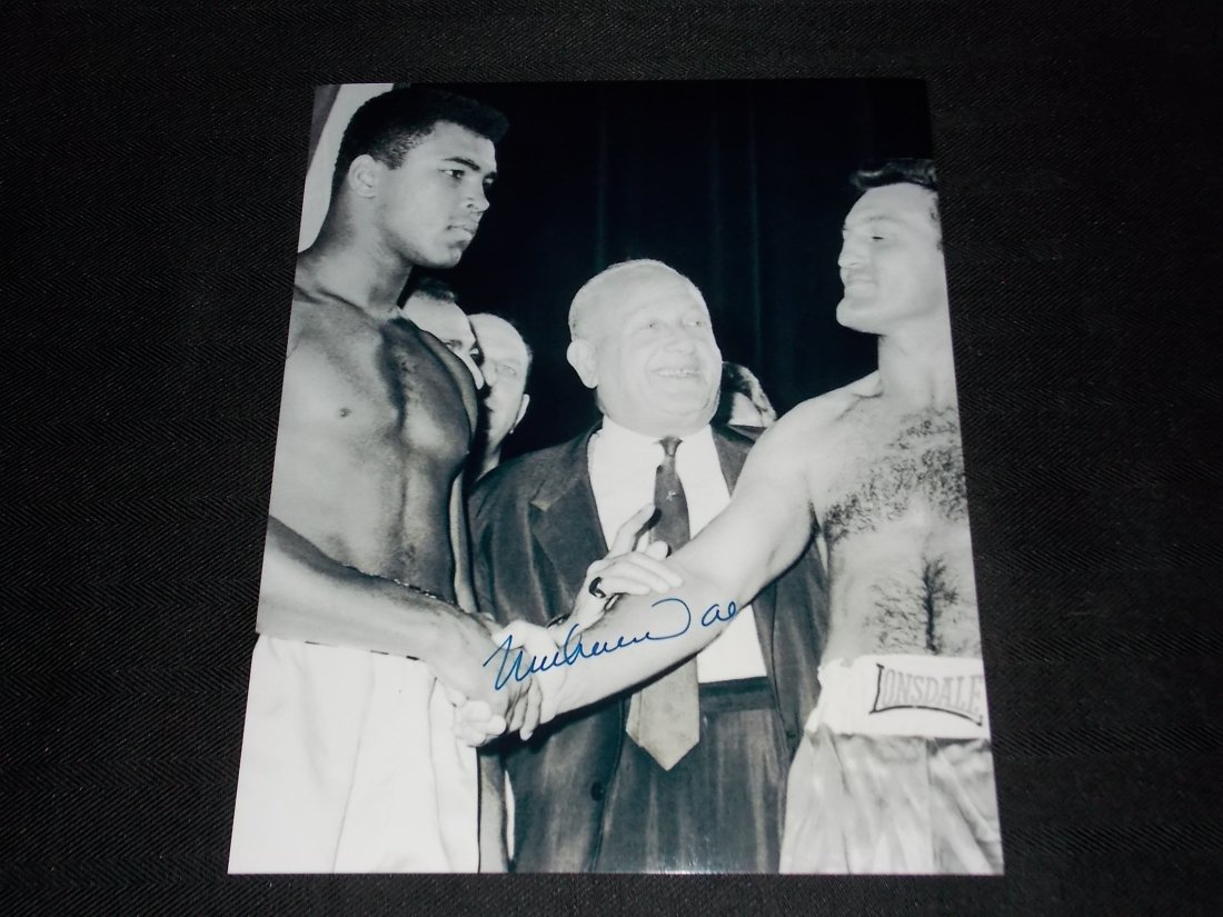 Muhammad Ali: Muhammad Ali, Autographed 8x10 Photo, w/COA