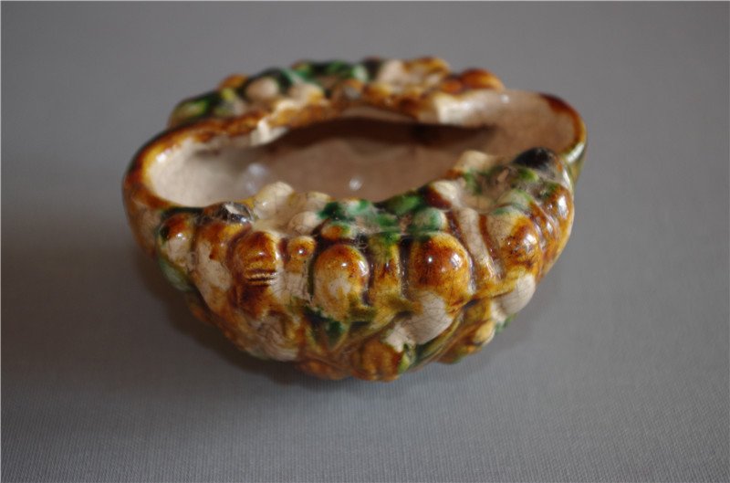 Chinese Tang Dynasty pottery vases with three - color (1 of 4)