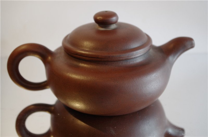 Chinese antique Teapot (1 of 5)