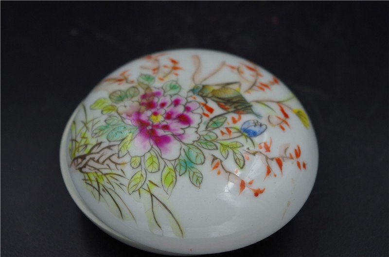 Chinese Porcelain Inkpad box (1 of 4)