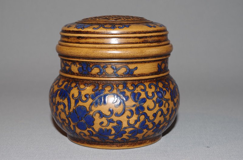 Chinese Pottery Cricket Jar (1 of 2)