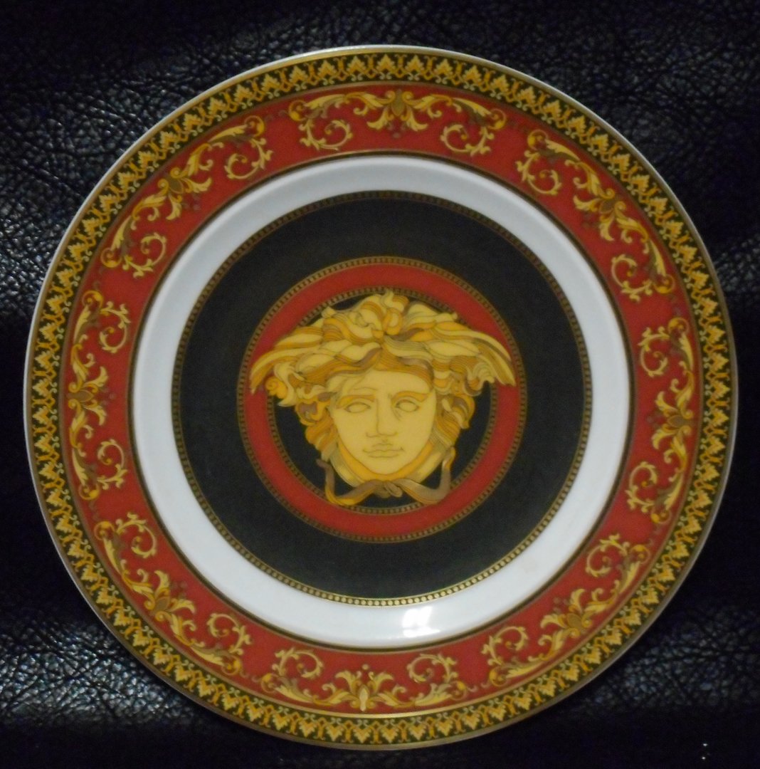 Versace Dessert Plate Medusa 2: This is 2 of 3 of the Versace Dessert Plate with Medusa pattern.WIN 5 ITEMS IN THIS AUCTION AND YOU CAN CHOOSE (YOUR CHOICE) A 6TH THAT HAS NOT BEEN BID ON FOR FREE.WIN 8 ITEMS AND I WILL THROW IN 2 I