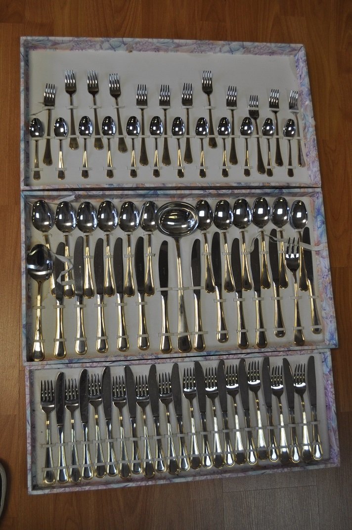 75 pcs. Italian Stainless Steel and Gold Silverware: Lovely, Elegant and Stylish Italian Stainless Steel Silverware Flatware with 24K Gold Plated Accents.Nice Weight, Very Pleasant to Hold and Use.This Italian Silverware Set Includes 12 Dinner Forks - 1