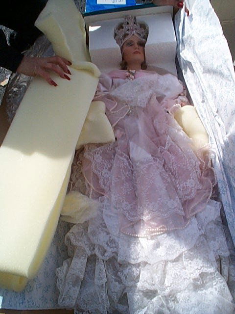 Rustie porcelain collectible doll, "Angelique," No: Rustie porcelain collectible doll, "Angelique," No. 453 out of 2000. Comes with COA. Near mint in box. Measures 42" tall. Buyer to pay $65.00 shipping and handling, all items to be sent USPS Priority