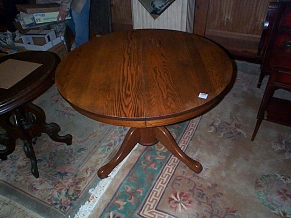 oak table. Local delivery available within a 60 mi