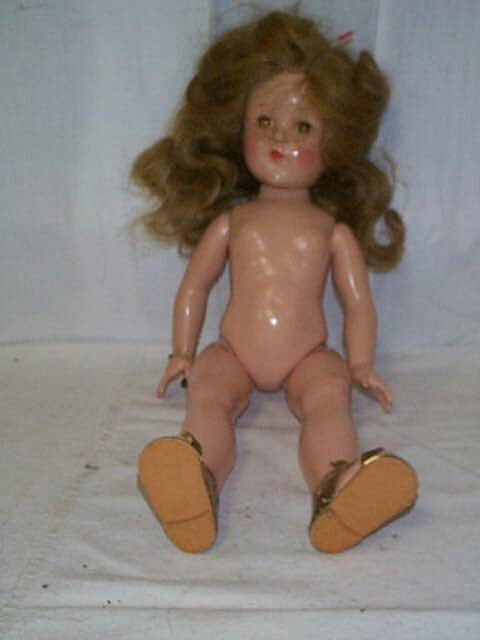 18 in. Effanbee Composition Doll, in good condition: 18 in. Effanbee Composition Doll, in good condition. Shipping and Handling is included in the buyers premium. Buyer to pay for insurance if desired. All toys in this catalog are assumed NOT to be in w