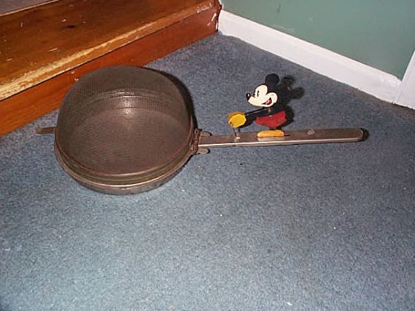 Mickey Mouse 1930's popcorn popper