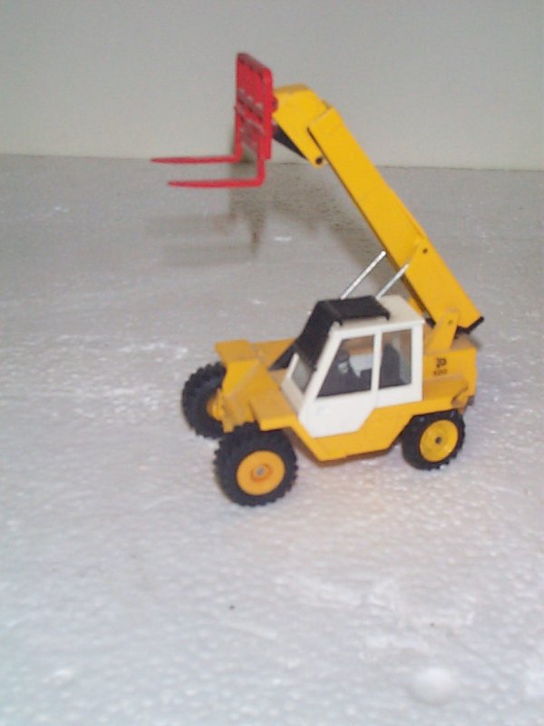 MIS COCHES DE ESCALA DE 1.60: caterpillar 825b (joal
