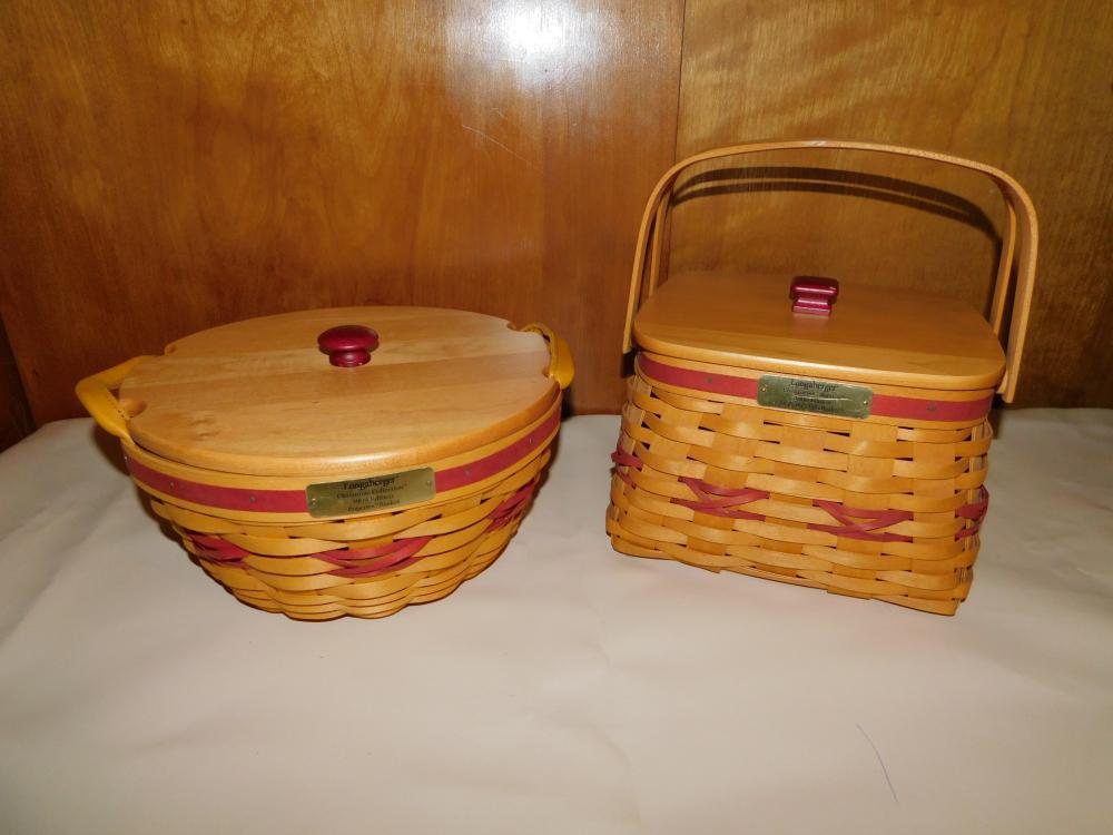 Lot of 2 Longaberger Christmas Collection Baskets (1 of 6)