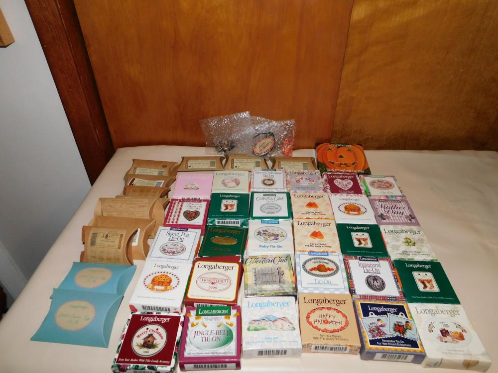 Lot of Longaberger Tie Ons (1 of 5)