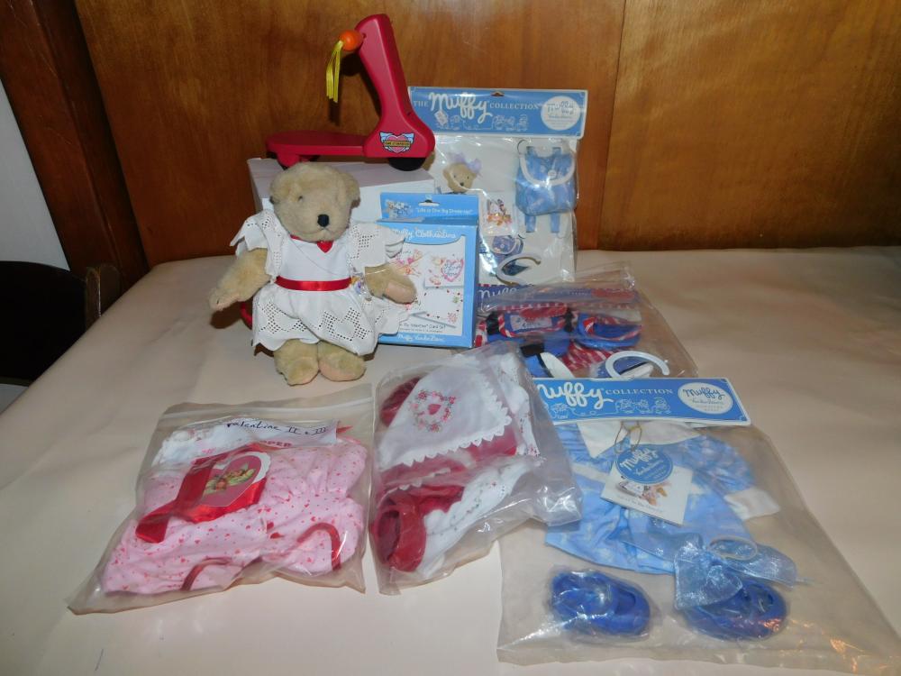 Lot of Muffy VanderBear (1 of 6)
