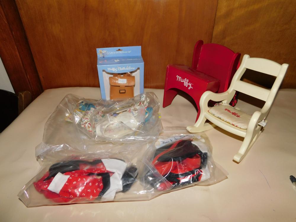 Muffy VanderBear (1 of 4)