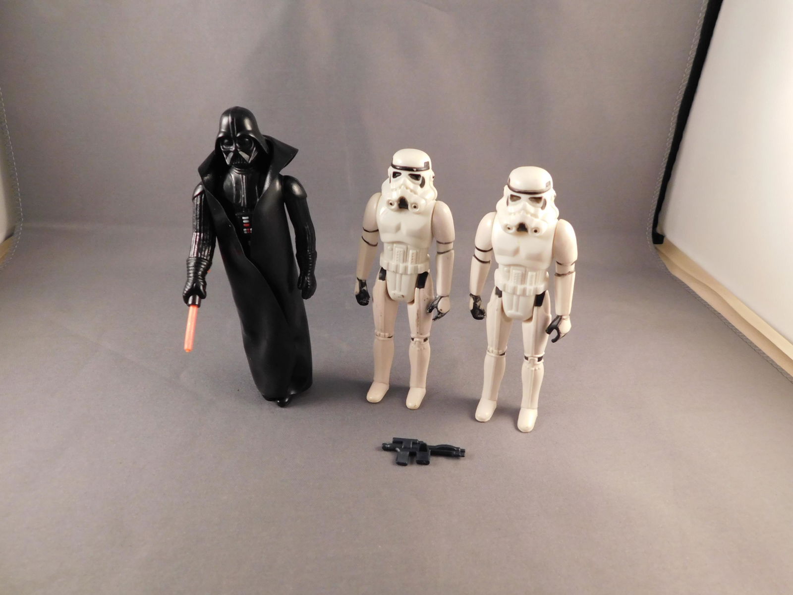 Lot of 3 Vintage Star Wars Figures (1 of 2)