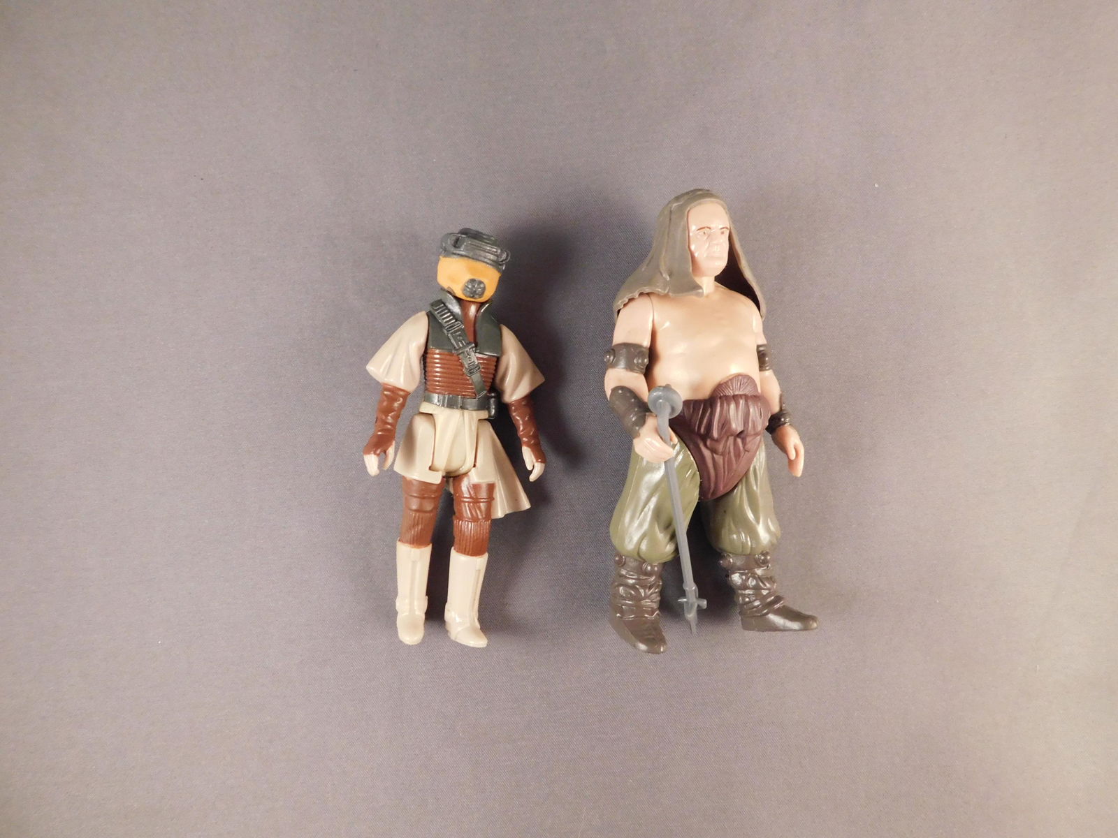 Lot of 2 Vintage Star Wars Figures (1 of 2)