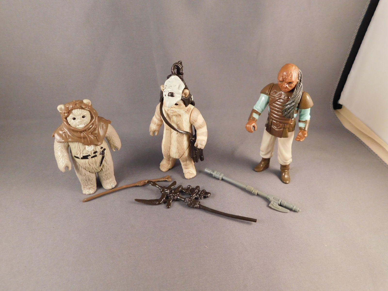 Lot of 3 Vintage Star Wars Figures (1 of 2)
