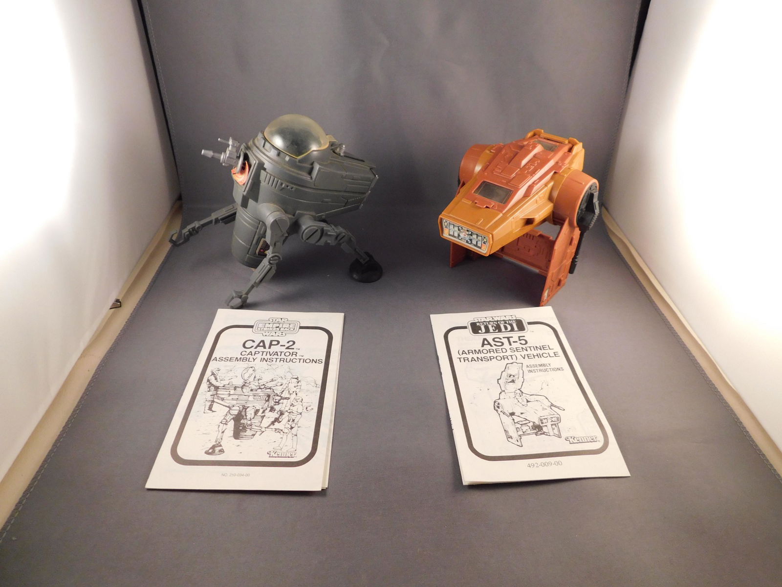 2 Vintage Star Wars Accessories (1 of 6)