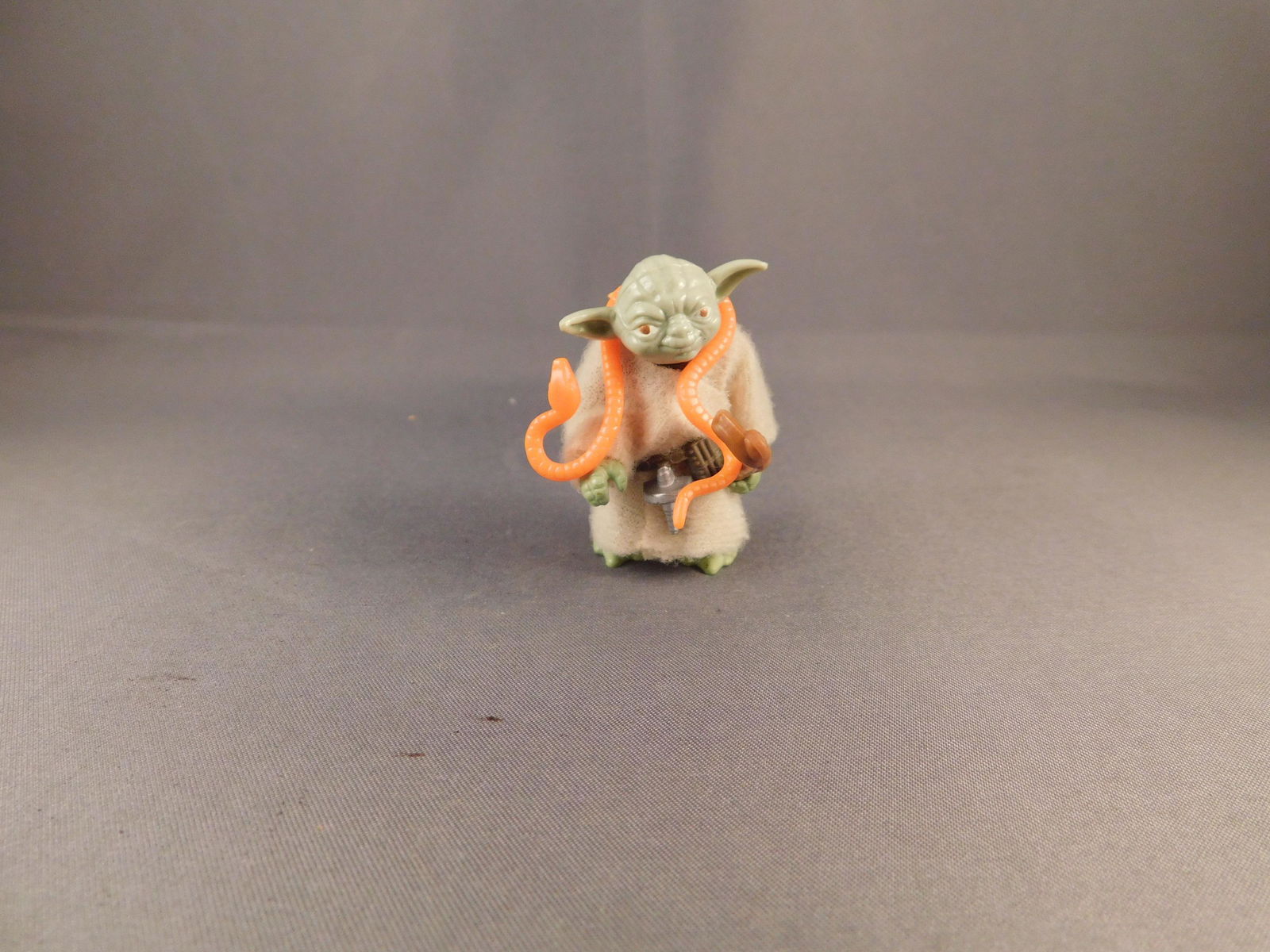 Vintage Star Wars Yoda Figure (1 of 2)
