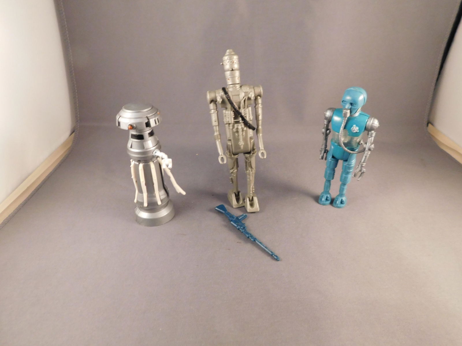 Lot of 3 Vintage Star Ward Figures (1 of 2)