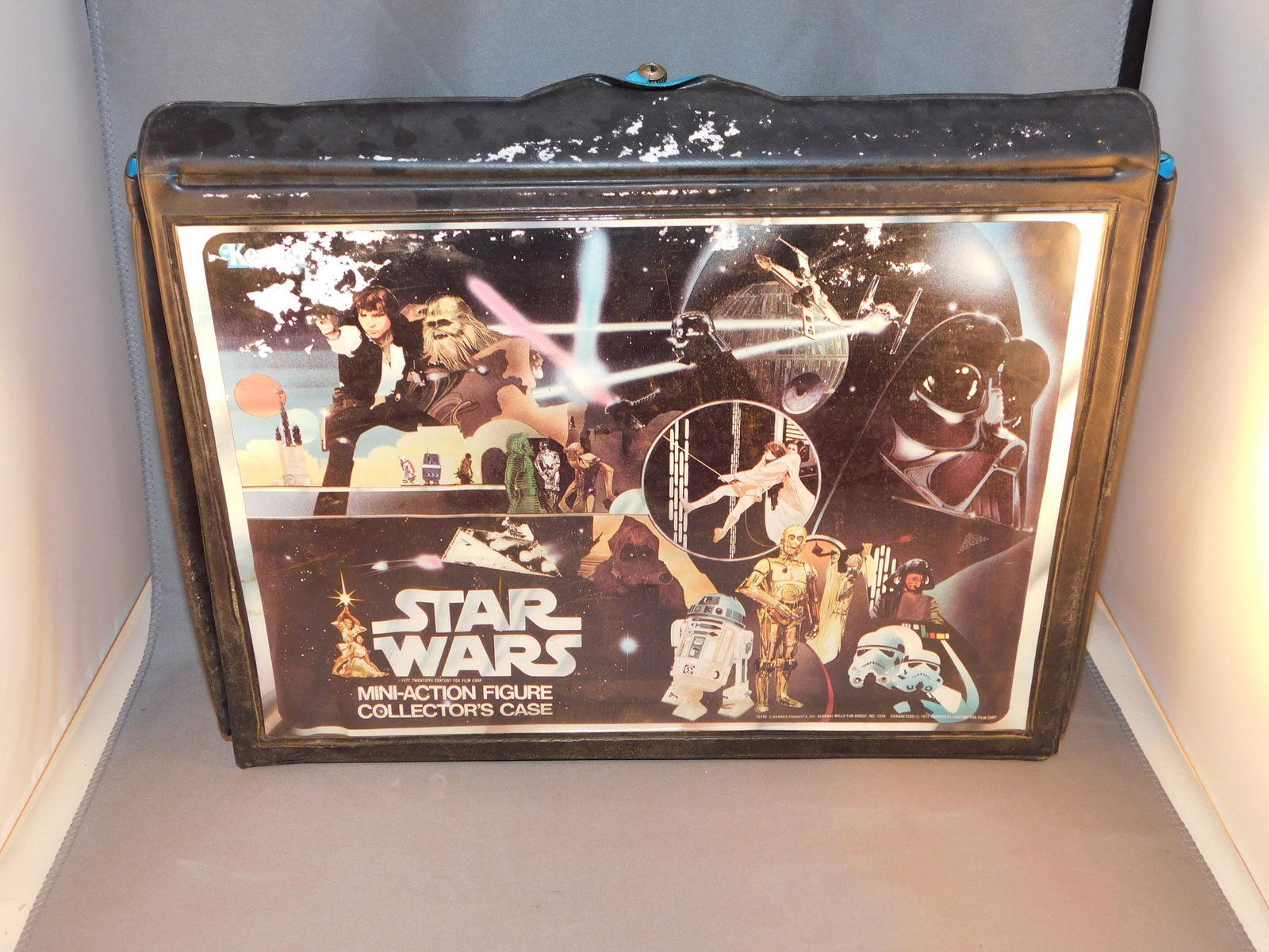 Vintage Star Wars Carrying Case (1 of 2)