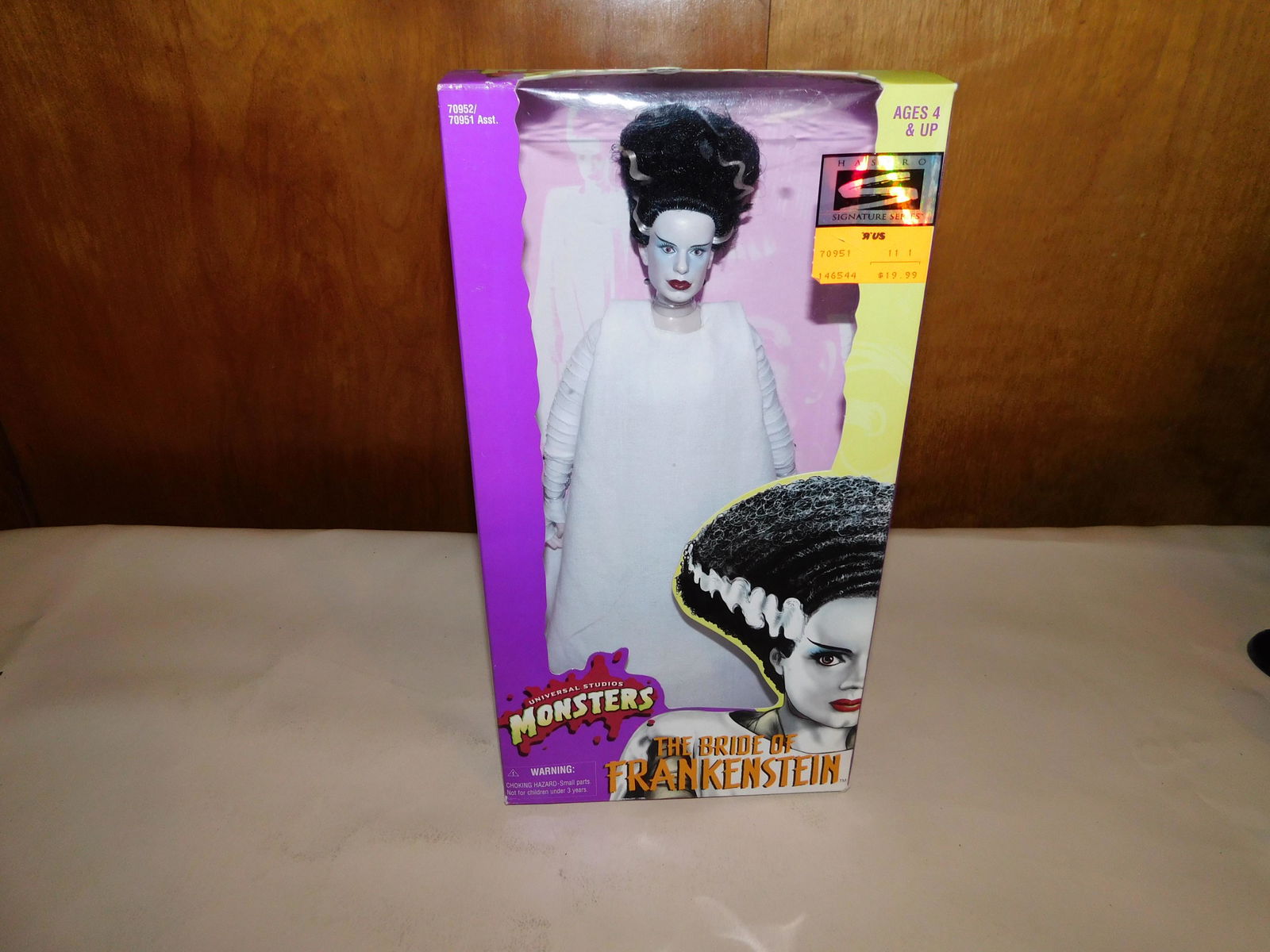 The Bride of Frankenstein Figure (1 of 2)