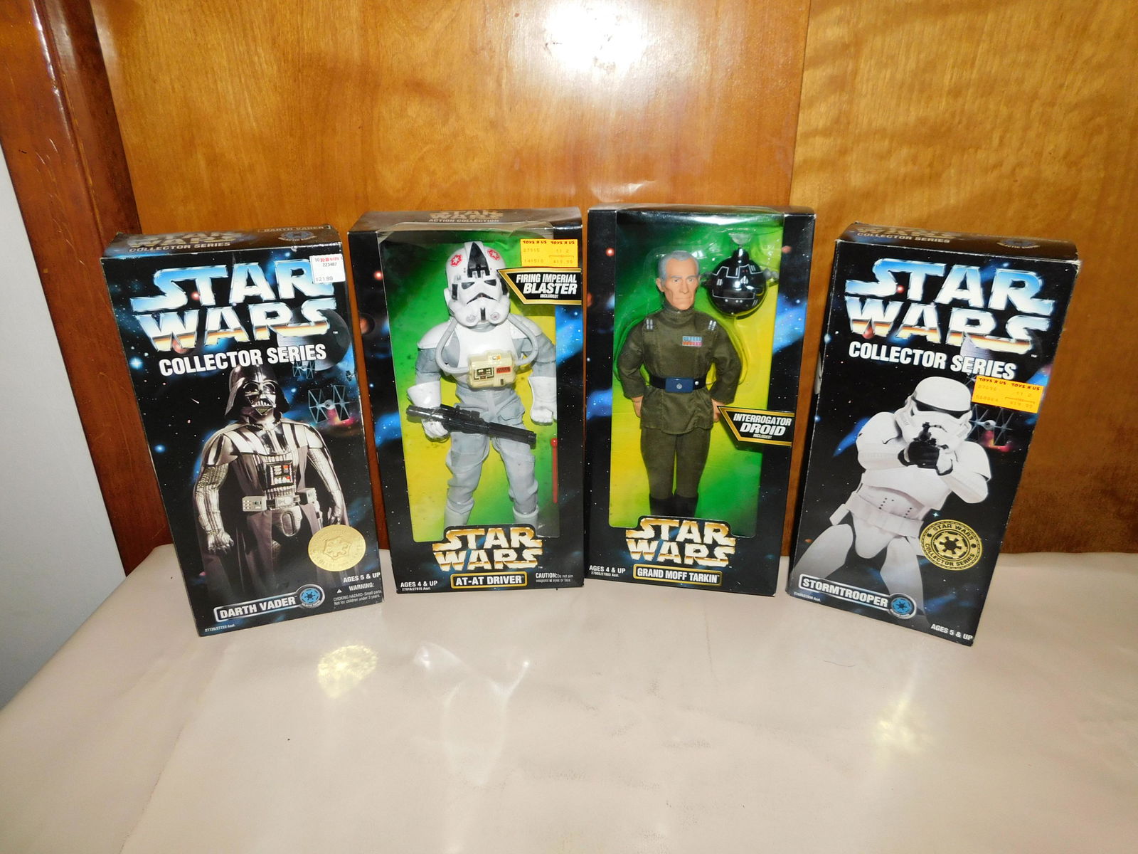 4 Star Wars Figures (1 of 3)
