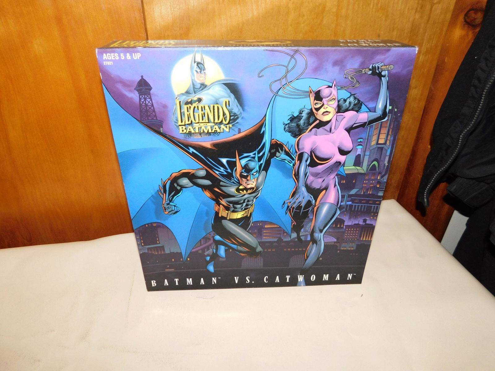 Batman vs Catwoman Figures (1 of 2)