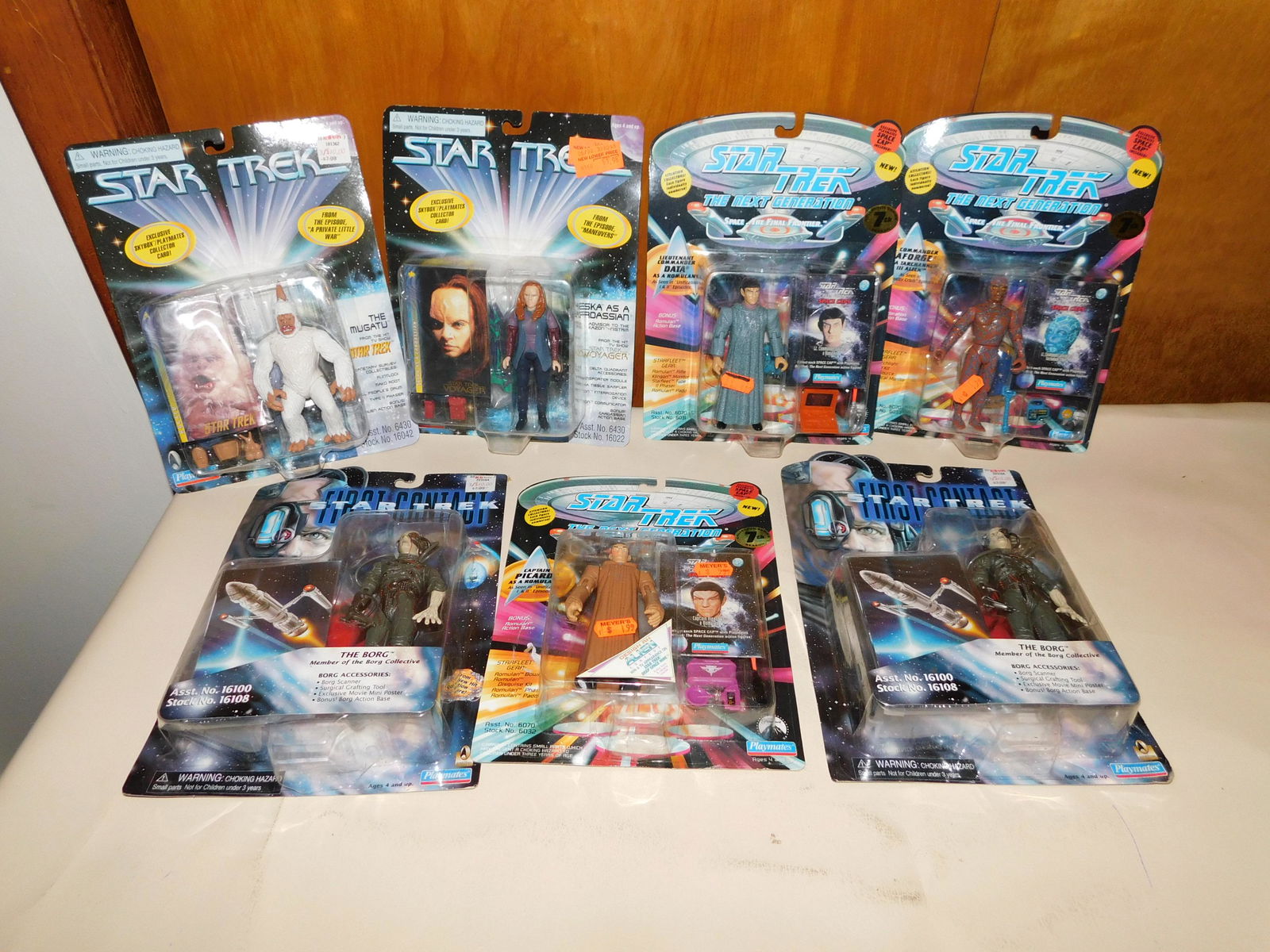 Lot of 7 Star Trek Figures (1 of 5)
