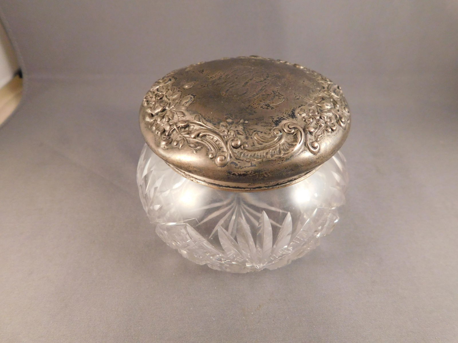Sterling Silver Dresser Box (1 of 3)