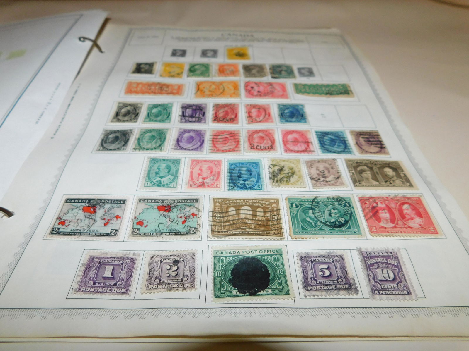 Lot of Canadian and English Stamps (1 of 5)