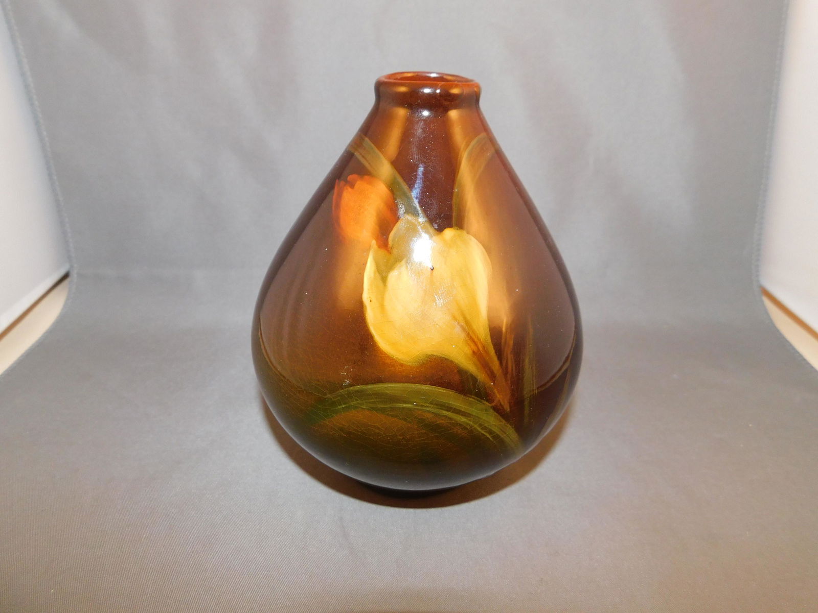 Weller Bud Vase (1 of 3)