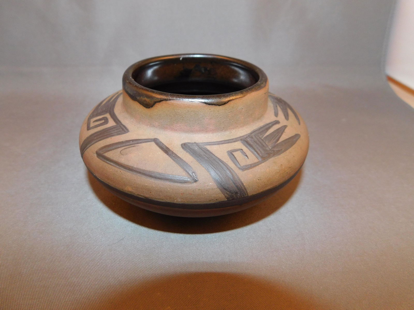 Four Mile Ruin Art Pottery Vase (1 of 5)