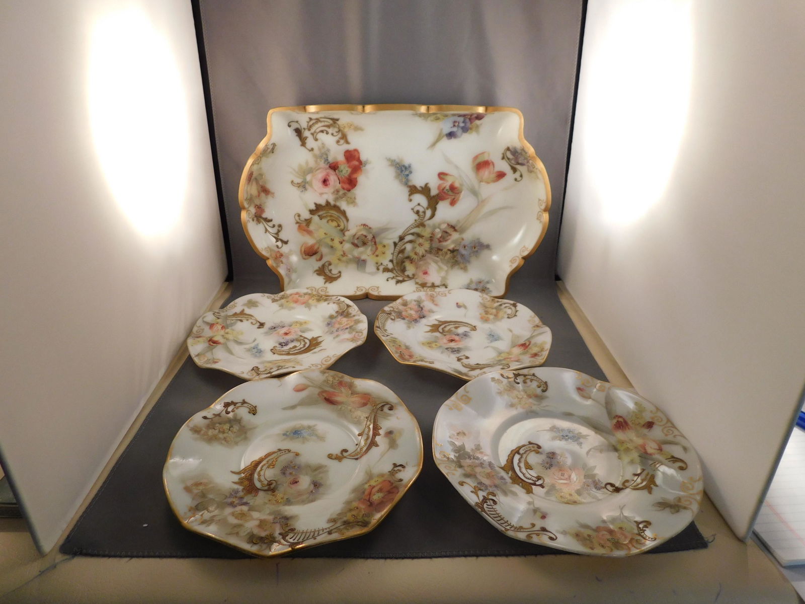 Hand painted Dish with Plates (1 of 8)