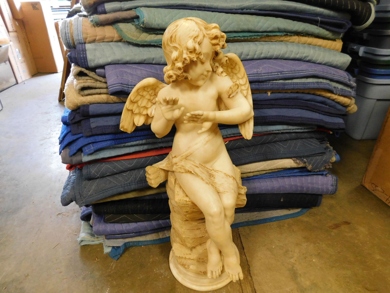 Marble Cherub Statue (1 of 15)