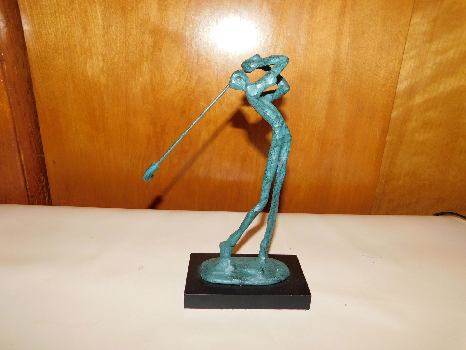 Bronze Golfer Statue (1 of 5)