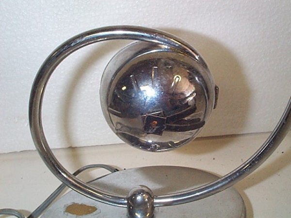 Unusual Art Deco Chrome Lamp with original wind up - 2