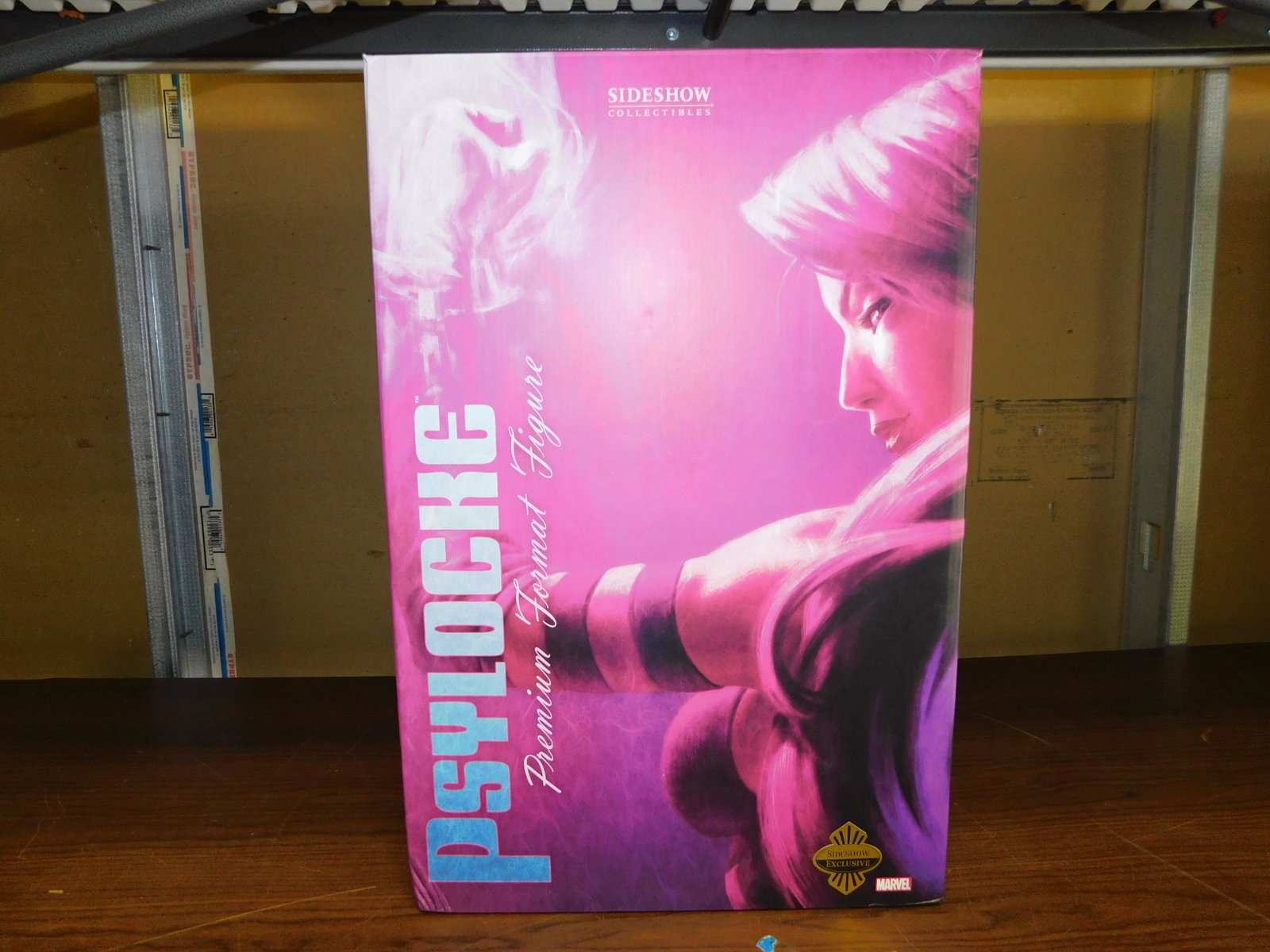 Psylocke Premium Format Figure Exclusive: Sideshow Collectibles Psylocke Premium Format Figure Exclusive. Includes a fine art print in envelope and a second changeable Psylocke head. In original box with original shipper. You are bidding at a