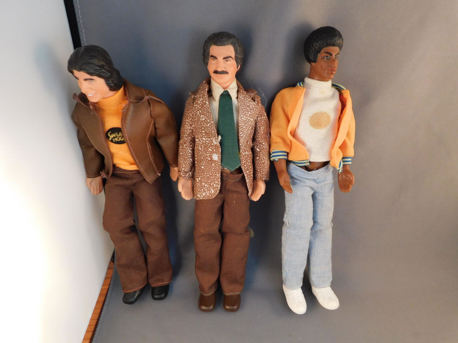 3 Welcome Back, Kotter Figures: Lot of 3 Welcome Back Kotter figures. Loose. You are bidding at a live sale, please read the terms and conditions. We are offering contact-less pick ups at our South Brunswick location on the Friday,