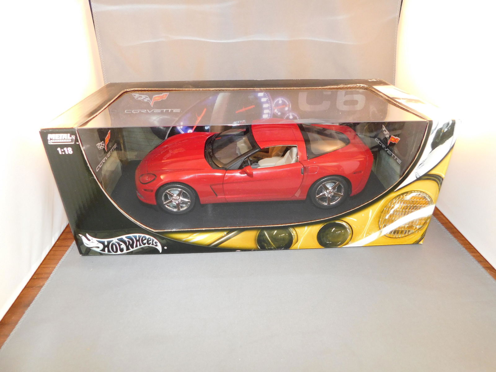 Hot Wheels Corvette C6: Hot Wheels die cast Corvette C6 in original box. You are bidding at a live sale, please read the terms and conditions. We are offering contact-less pick ups at our South Brunswick location on the Frid