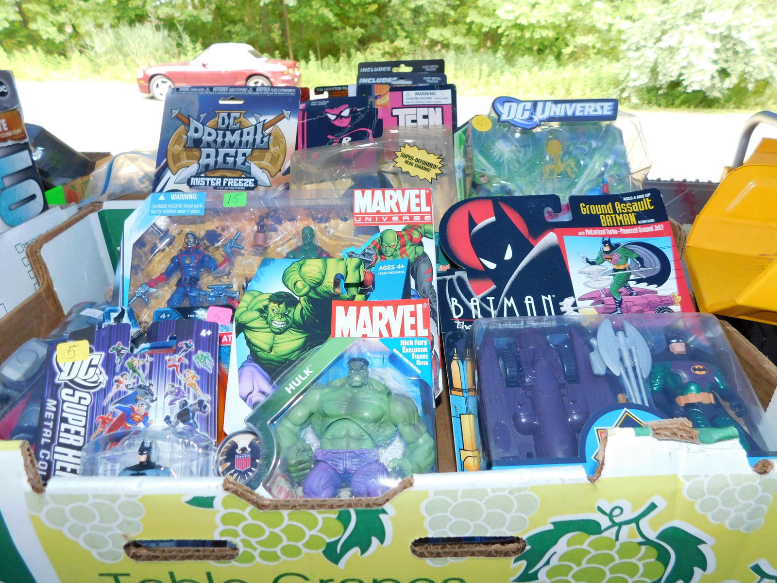 Lot of On Card Figures: Large lot of figures on the card. You are bidding at a live sale. Please read the terms and conditions. This sale will be broadcast live on sale day with full descriptions of each lot being sold, as w