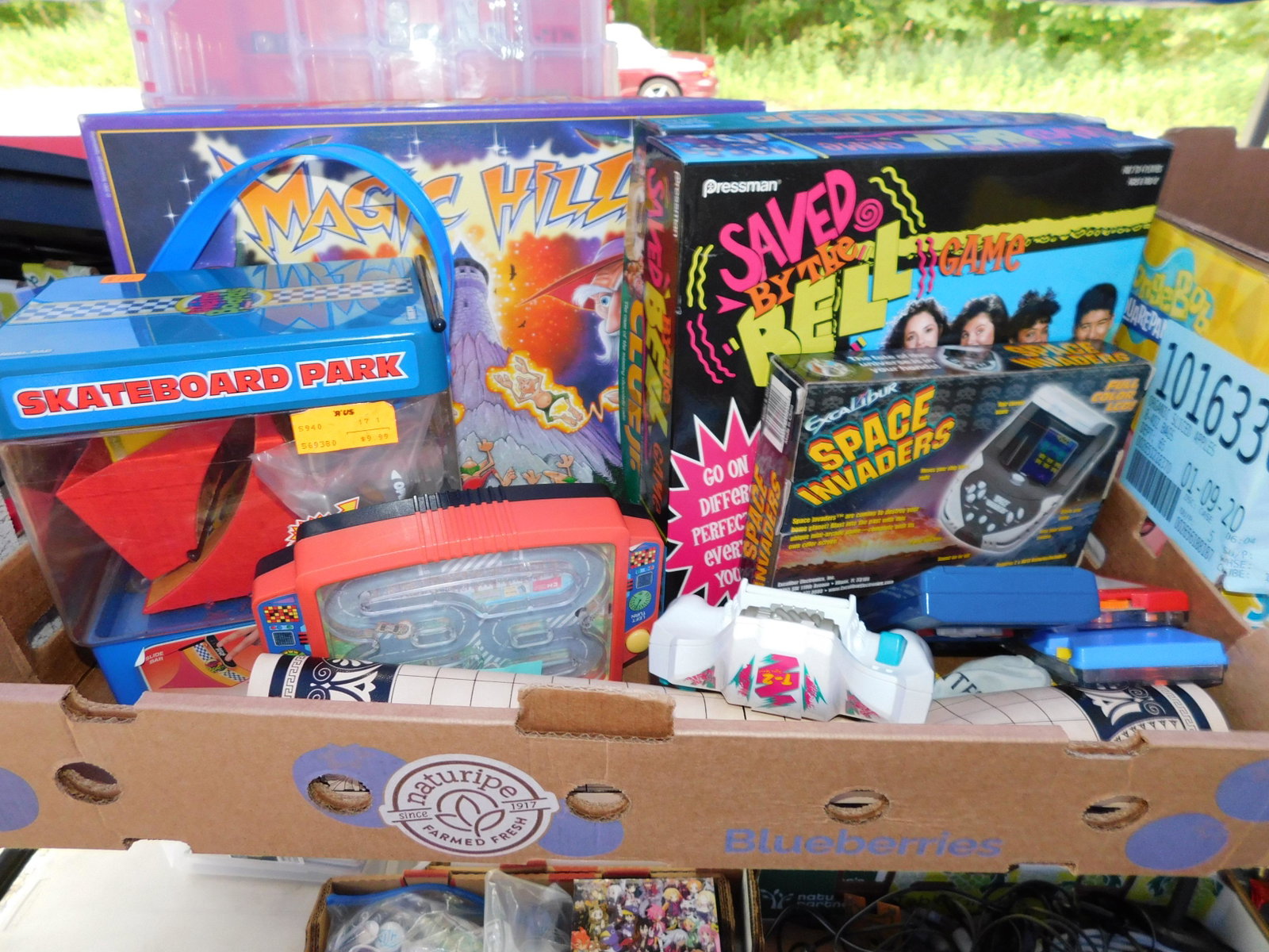 Lot of Games: Lot of board games and handheld games. You are bidding at a live sale. Please read the terms and conditions. This sale will be broadcast live on sale day with full descriptions of each lot being sold,