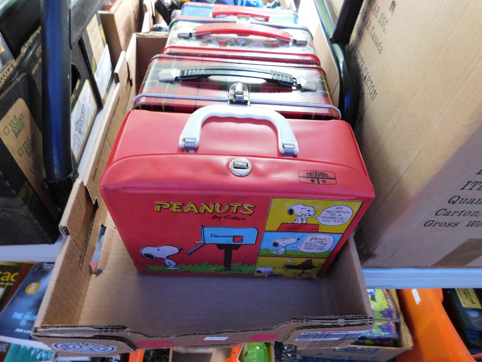 4 Vintage Lunchboxes (1 of 1)