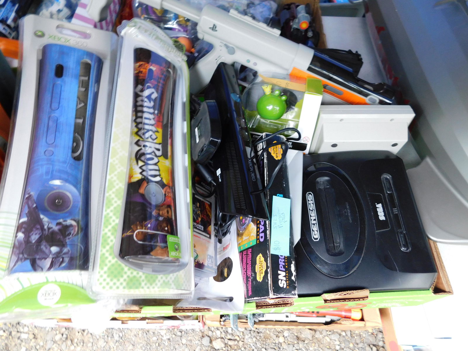 Lot of Gaming Accessories (1 of 1)