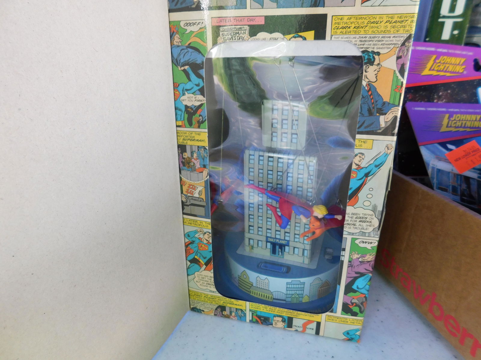 Superman Classic Tin Toy (1 of 1)