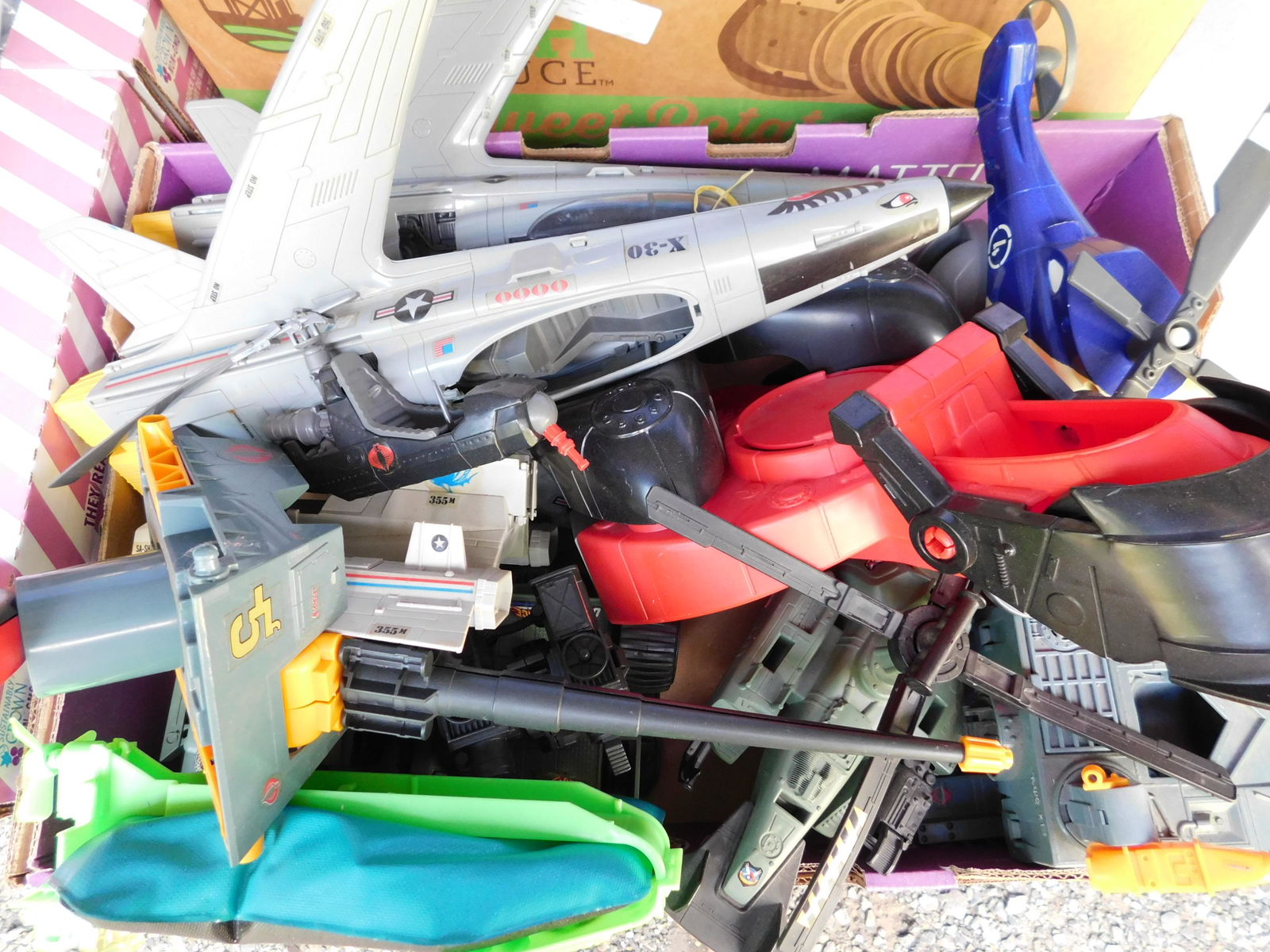 GI Joe Vehicles: Lot of GI Joe vehicles. You are bidding at a live sale. Please read the terms and conditions. This sale will be broadcast live on sale day with full descriptions of each lot being sold, as well as vid