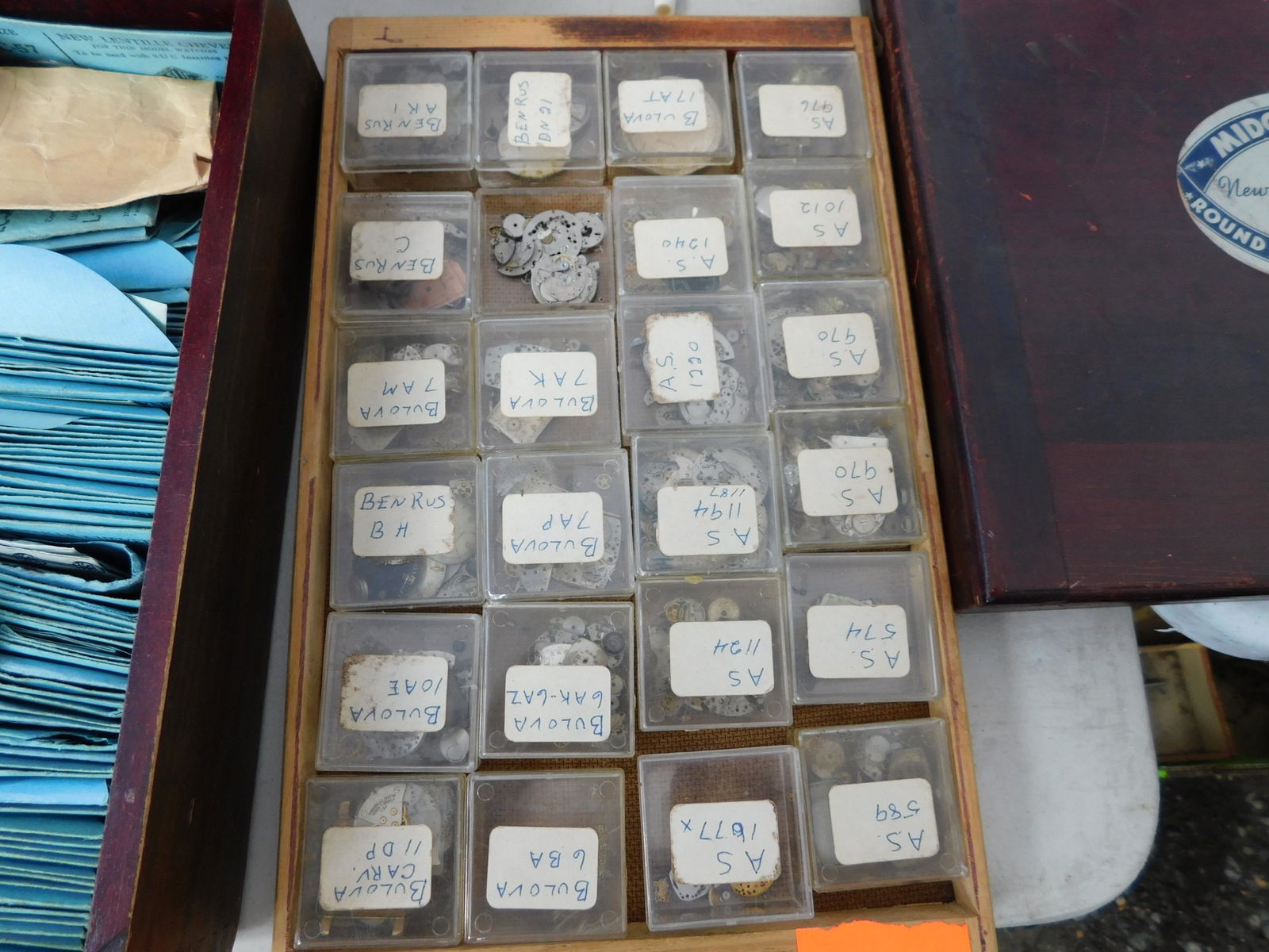 Watch Movement Parts: Lot of watch movement parts. You are bidding at a live sale. Please read the terms and conditions. This sale will be broadcast live on sale day with full descriptions of each lot being sold, as well a