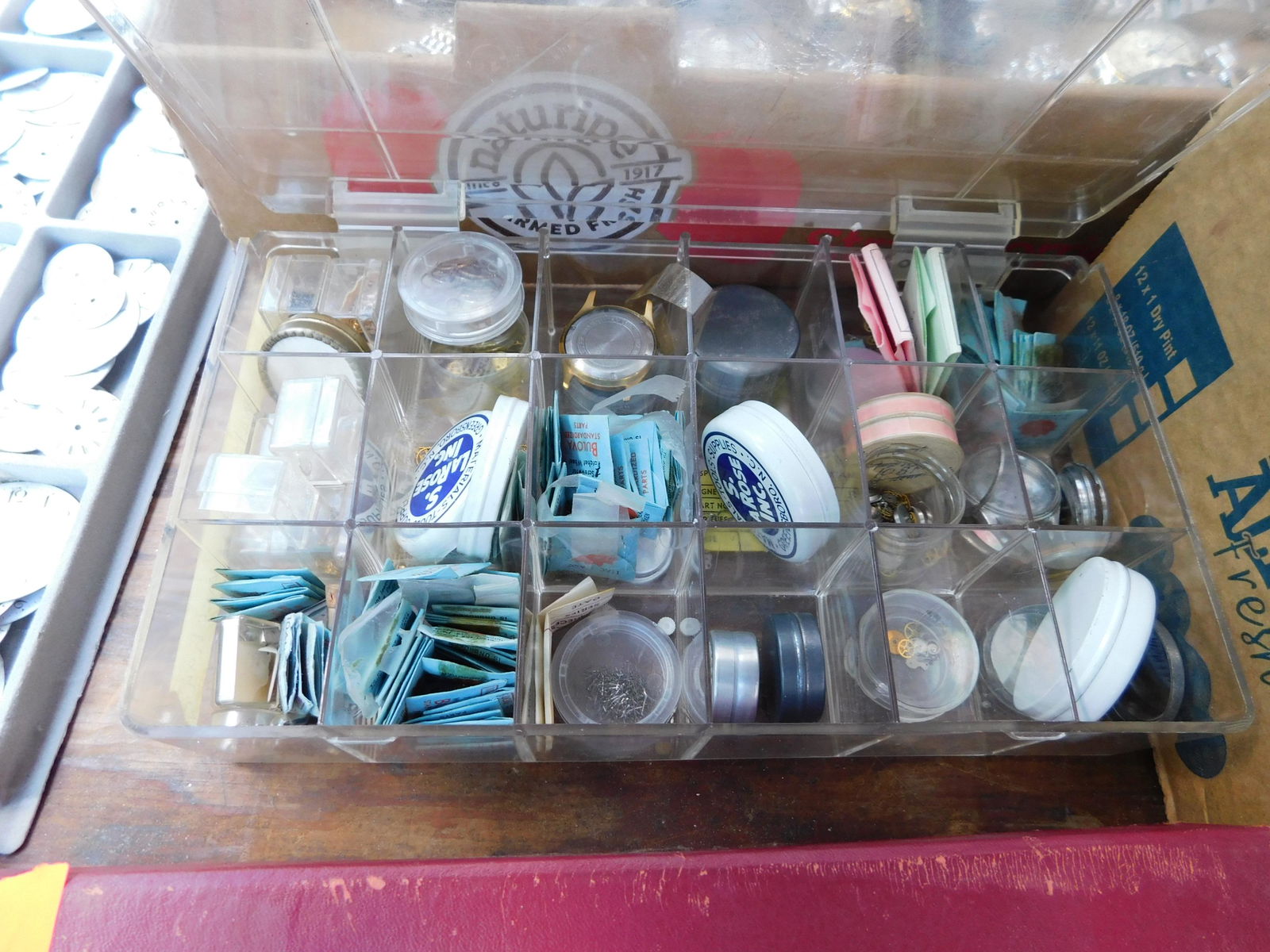 Lot of Watch Parts: Lot of watch parts. You are bidding at a live sale. Please read the terms and conditions. This sale will be broadcast live on sale day with full descriptions of each lot being sold, as well as video f