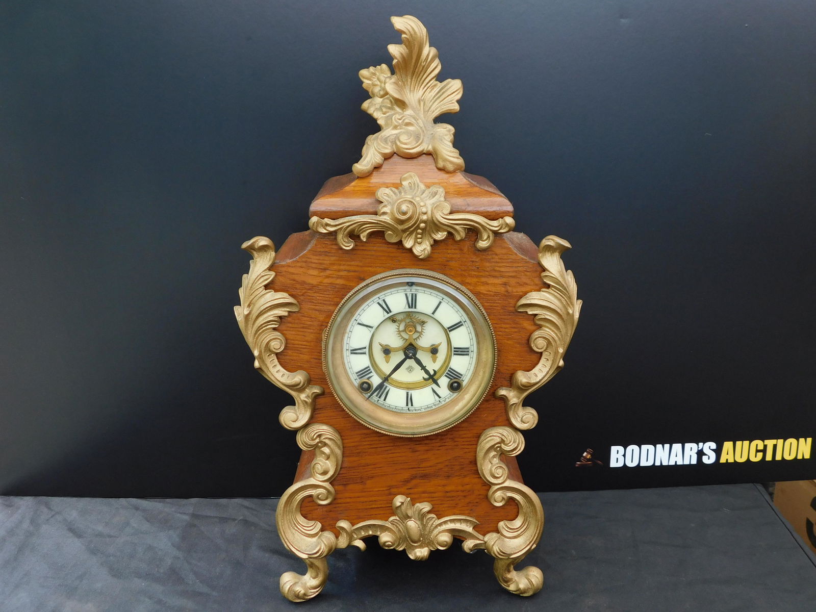 French Style Mantle Clock (1 of 4)