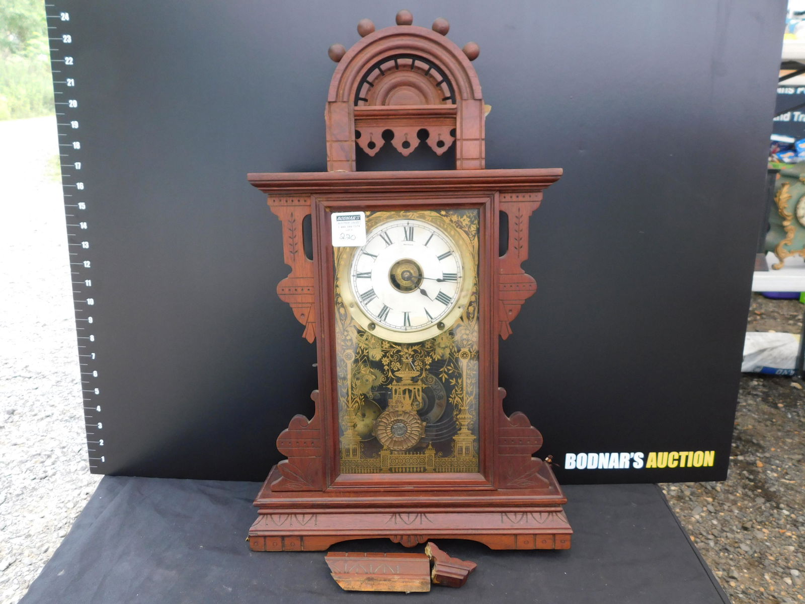 Victorian Gingerbread Clock (1 of 7)
