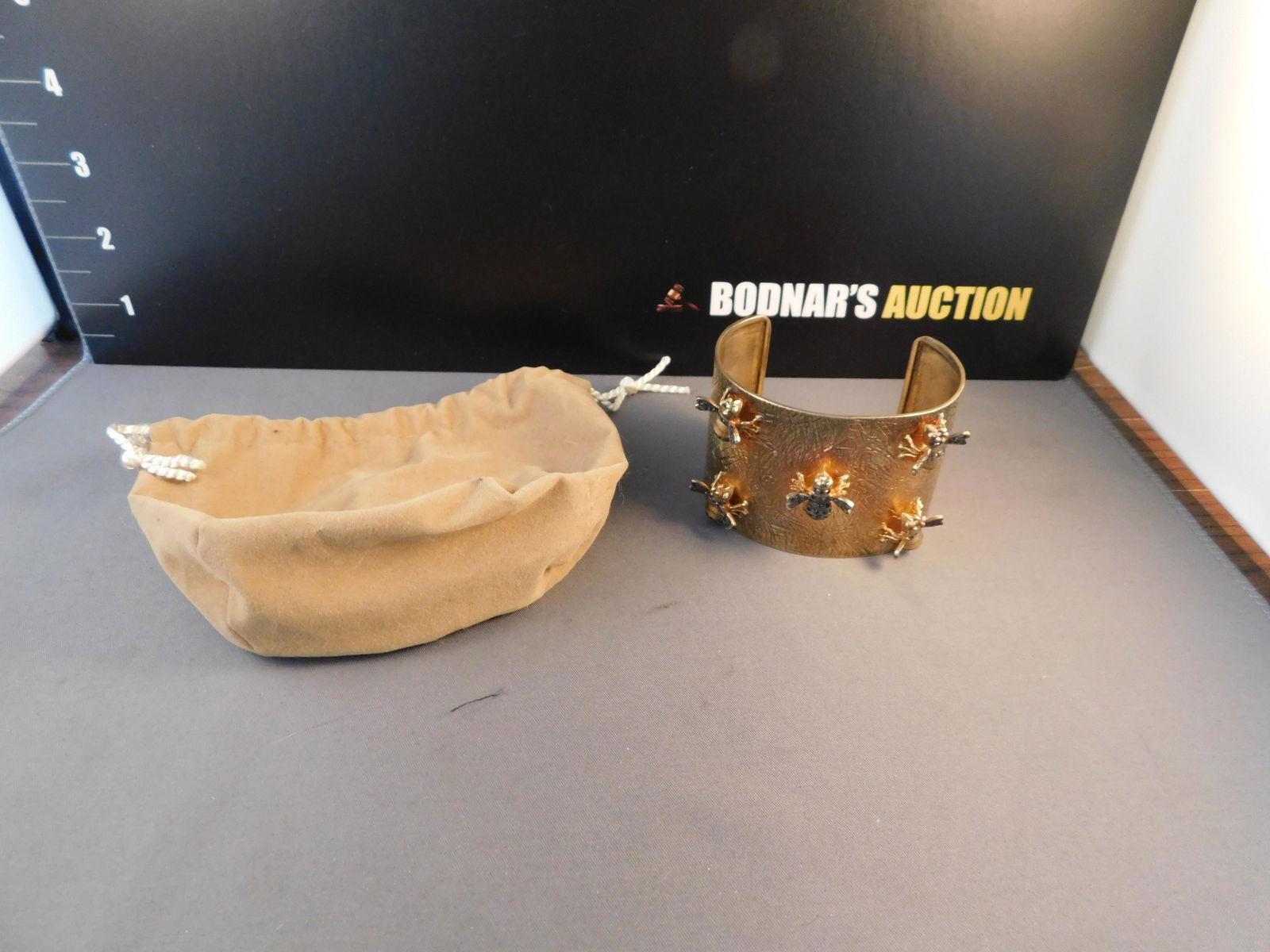 Sterling Bee Cuff Bracelet (1 of 4)