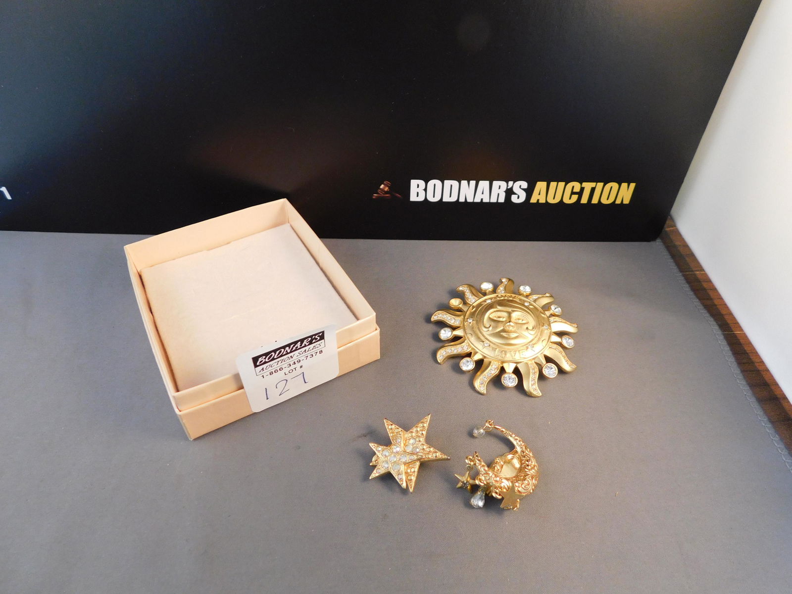 Kirks Folly Star Moon & Sun Lot (1 of 4)